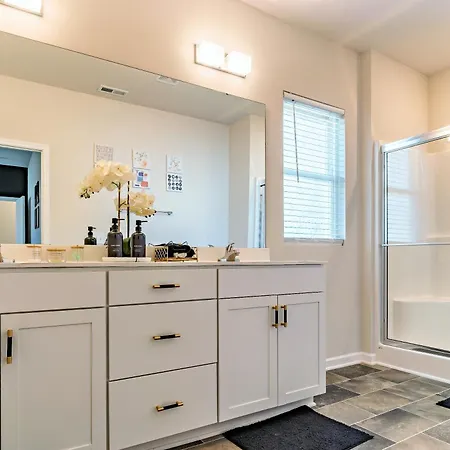 New Entire Luxury Raleigh Home 15Min To Dt, Baby, Kids, Family & Pet Friendly, Ev Car Charger, Pingpong Exterior photo