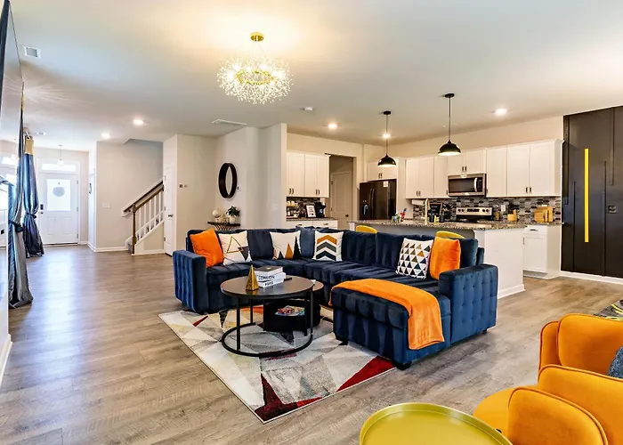 New Entire Luxury Raleigh Home 15Min To Dt, Baby, Kids, Family & Pet Friendly, Ev Car Charger, Pingpong