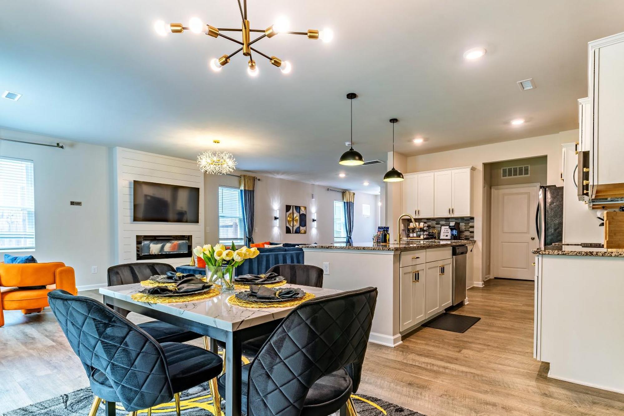 New Entire Luxury 15min To Dt, Baby, Kids, Family & Pet Friendly, Ev Car Charger, Pingpong * Raleigh