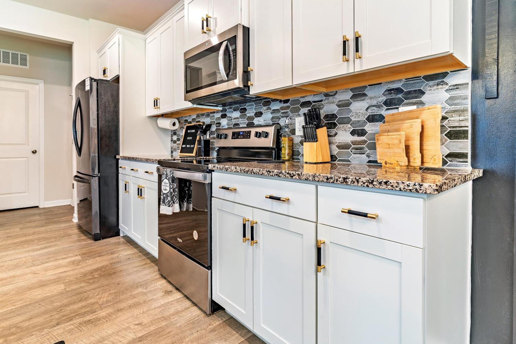 New Entire Luxury 15min To Dt, Baby, Kids, Family & Pet Friendly, Ev Car Charger, Pingpong Raleigh