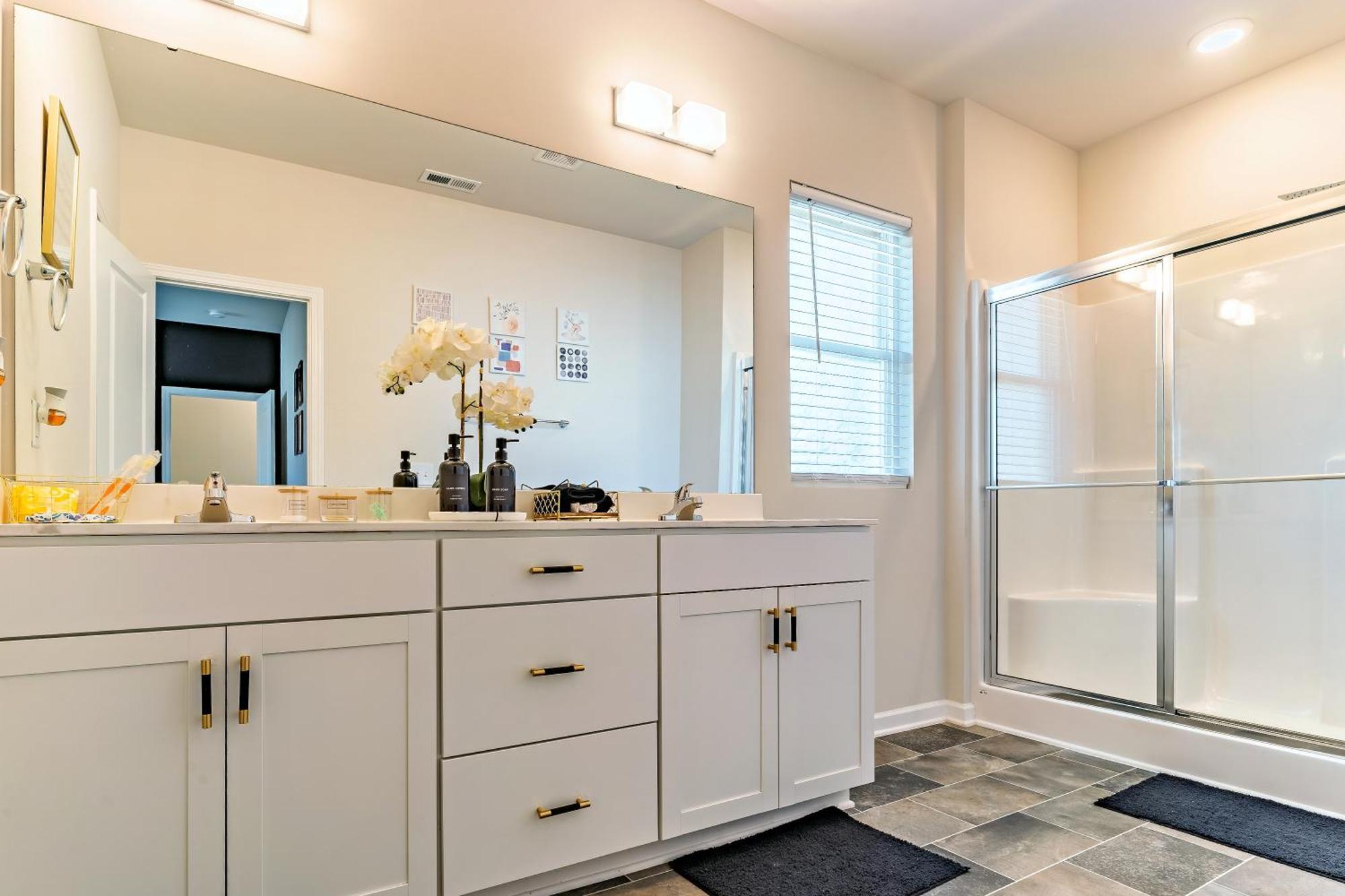 New Entire Luxury 15min To Dt, Baby, Kids, Family & Pet Friendly, Ev Car Charger, Pingpong